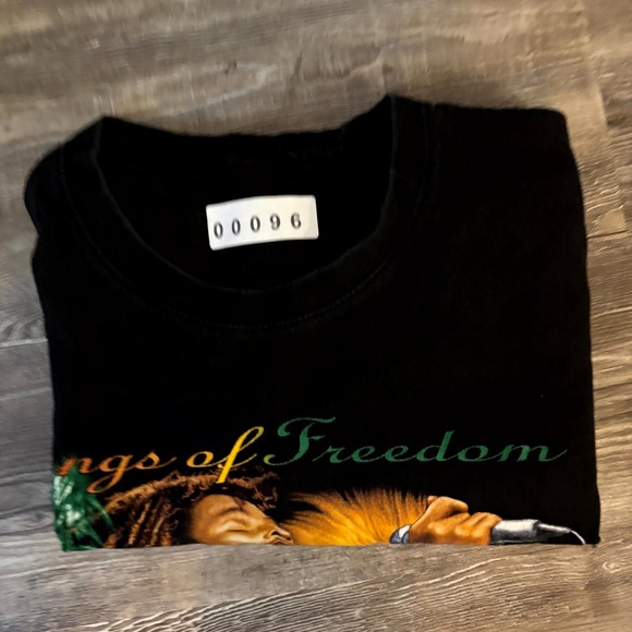 Vintage Bob Marley Songs of Freedom T-Shirt XL In Memory Reggae Rasta Graphic Te - Picture 6 of 6